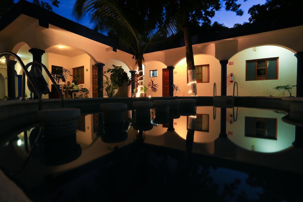 Hotel Azul By Encanto Плая-дель-Кармен Экстерьер фото